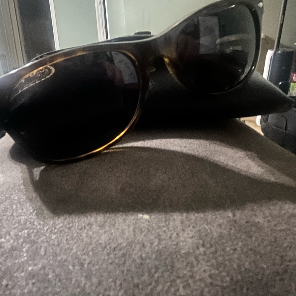 Ray-Ban Tortoise Shell Sunglasses - Picture 5 of 5